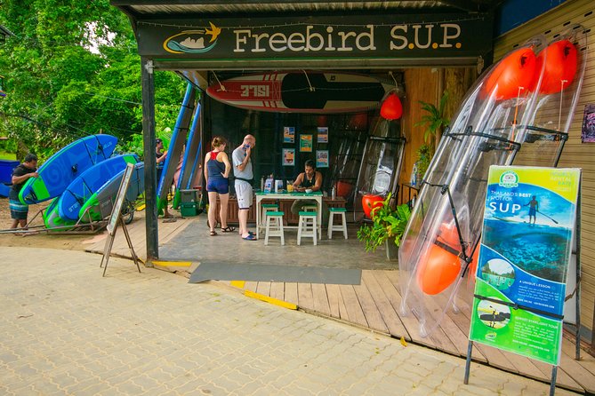 2-Hour Clear Kayak Illuminated Night Tour in Krabi - Finding Freebird Paddle Co. on Railay Walking Street (and why timing matters)