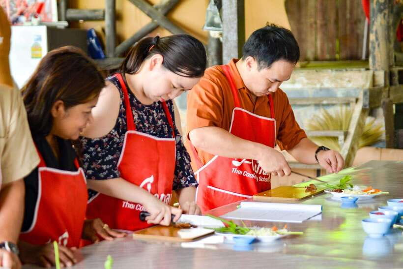 Ao Nang: Half-Day Thai Cooking Class Krabi Province - Eating the Results: Portions, Taste, and Takeaway Boxes