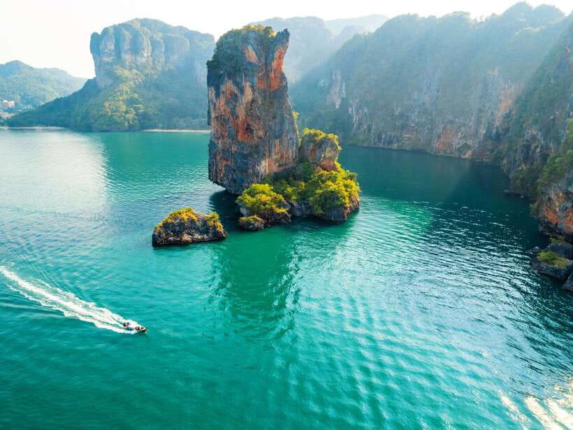 Ao Nang: Island-Hopping Snorkel Tour w/ Amazing Hong Island - Getting picked up and the long-tail boat reality check