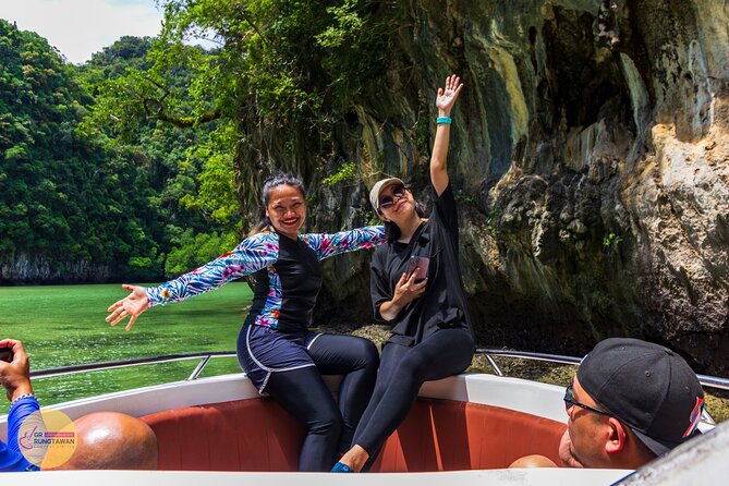 Hong Islands One Day Tour by Speed Boat from Ao Nang, Krabi - Daeng Island snorkeling: red limestone rocks and what to expect underwater