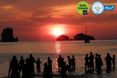 Krabi 7 Islands Snorkeling & Plankton Night by Big Longtail Boat - Ko Ya Wa Sam Snorkeling: Your First Reef Moment