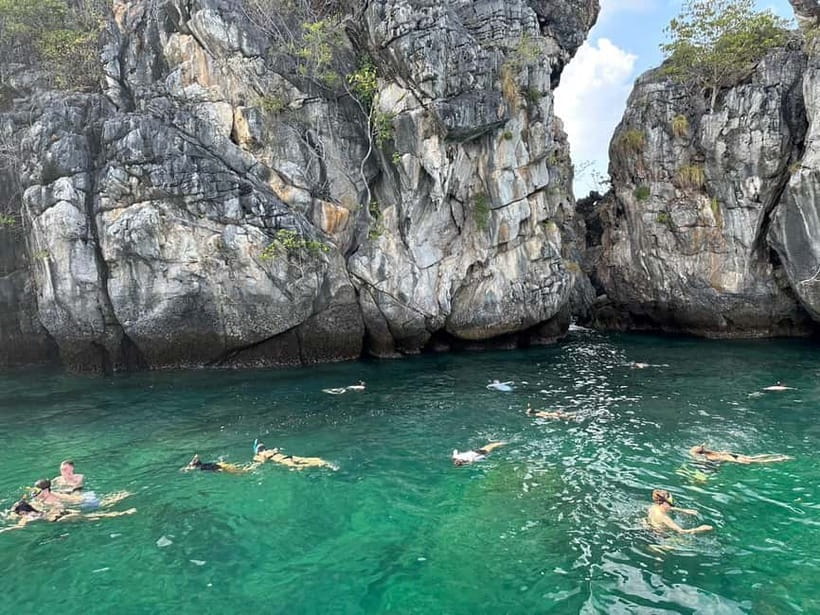 Krabi: 7 Islands Sunset by Longtail Boat with Snorkeling - Who this tour suits best (and who should skip it)