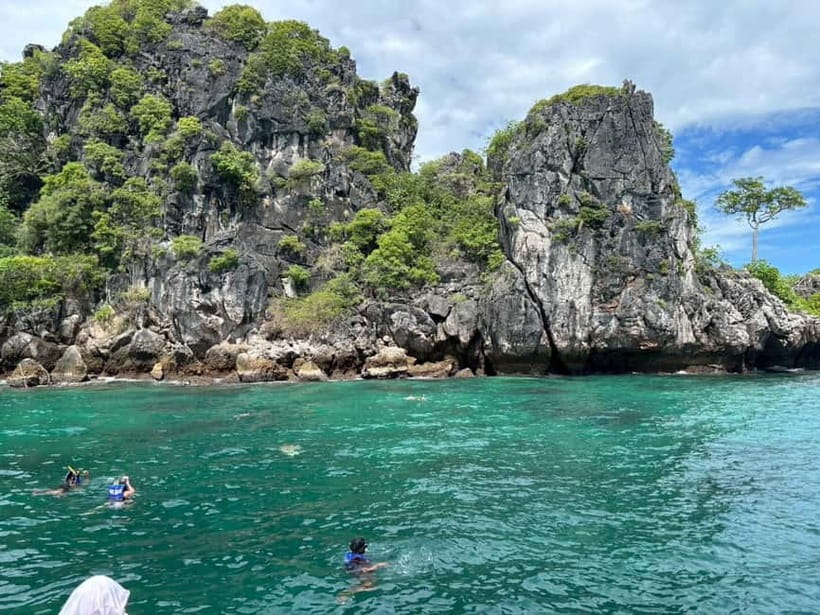 Krabi: 7 Islands Sunset by Longtail Boat with Snorkeling - Snorkeling at Yawasom and Tang Ming: the clearest payoff of the day