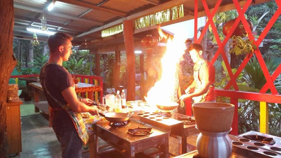 Krabi: Cooking Class at Thai Charm Cooking School with Meal - Green curry, red curry, or phanang curry with chicken