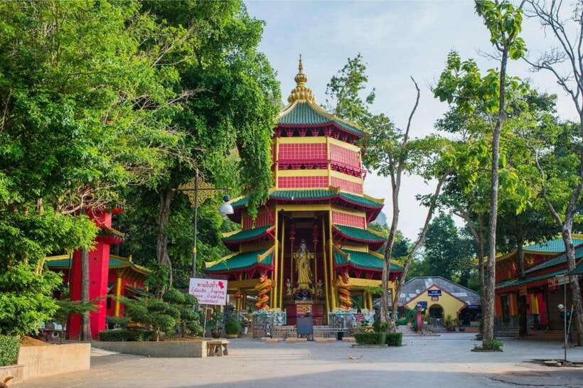 Krabi: Emerald Pool, Hot Springs & Krabi Town Day Tour - Where This Tour Delivers: Emerald Pool and Hot Springs in One Pass