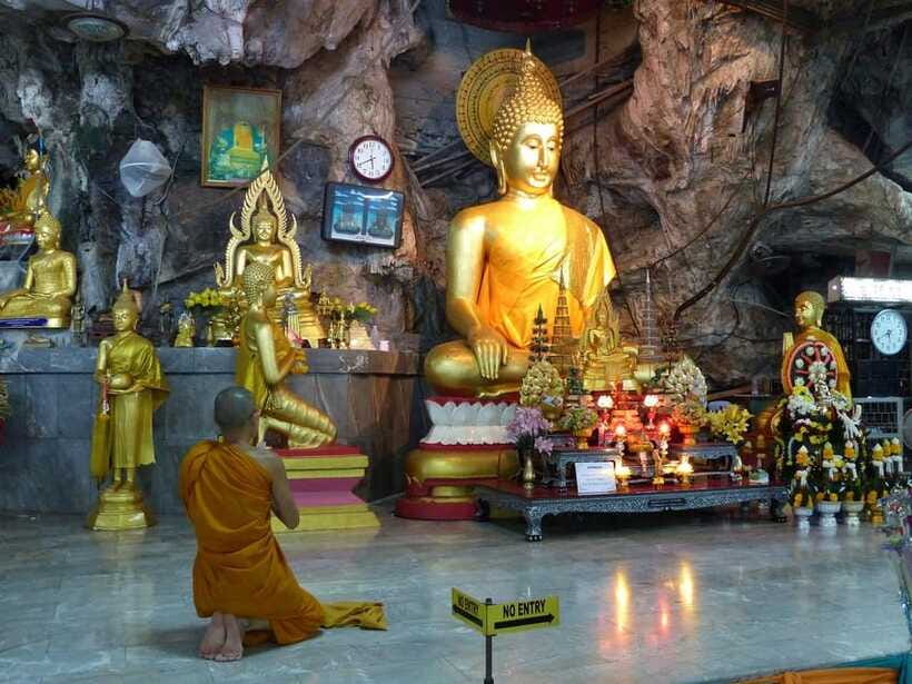 Krabi: Emerald Pool, Hot Waterfall, & Tiger Cave Temple Tour - Getting to and from the stops: van time matters