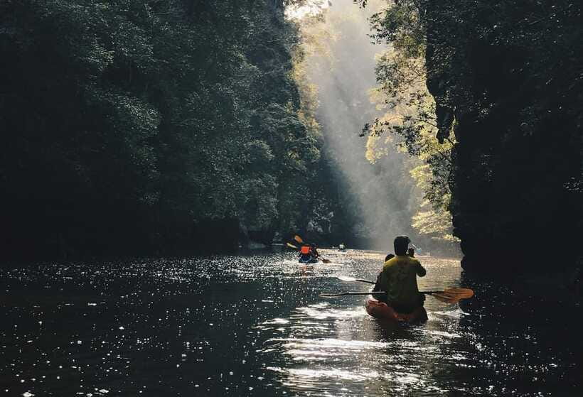 Krabi: Emerald Pool, Hot Waterfall, & Tiger Cave Temple Tour - Guide quality can make the day feel easy