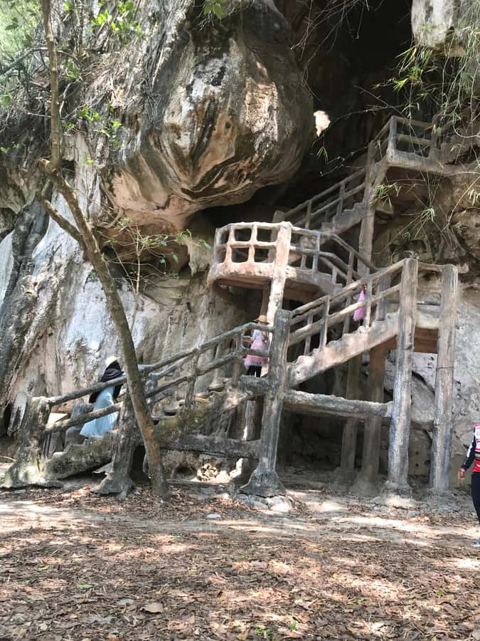 Krabi: Half-Day Mangrove Boat Trip And Khao Khanap Nam Cave - Understanding the cave past: what the guide adds to the visit