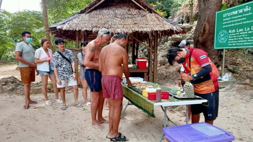 Krabi: Hong Island Longtail Boat & Kayak Tour w Buffet Lunch - Timing, Crowds, and Weather: The Reality Check