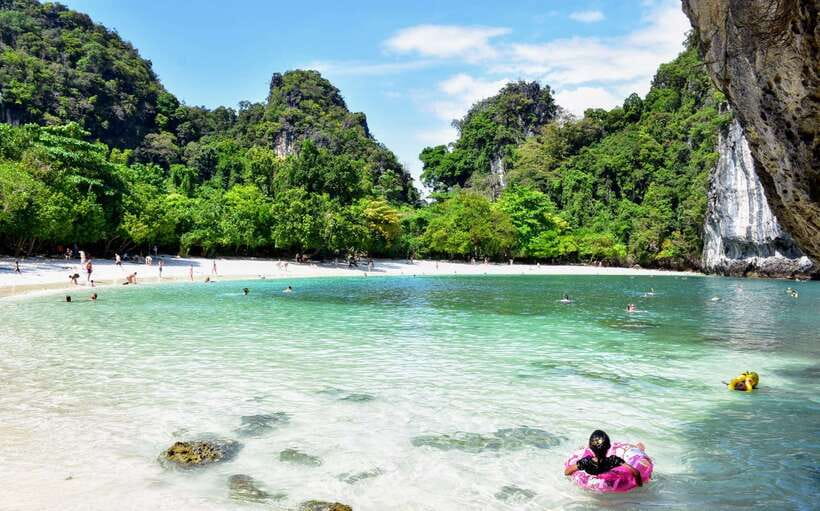 Krabi: Hong Island Longtail Boat & Kayak Tour w Buffet Lunch - Longtail Boat to the Hong Island Group: Scenic, Slow, Real