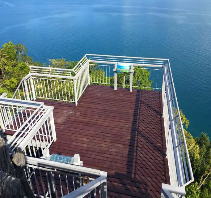 Krabi: Hong Island Sunset and BBQ Dinner Tour - Hong Island lagoon time: emerald water, limestone caves, and beach pauses