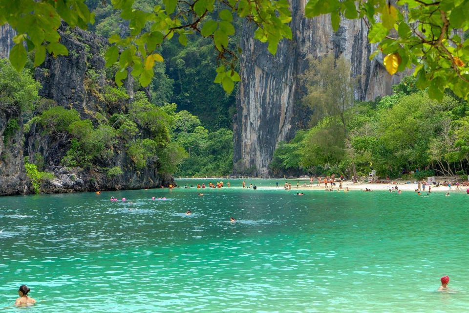 Krabi: Hong Islands Day Tour by Longtail Boat - Lading Island snorkeling: short swim, strong payoff