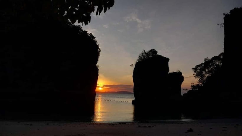 Krabi: Hong Islands Sunset, Bioluminescent Plankton and BBQ - The bioluminescent plankton show: how to set yourself up for a glow