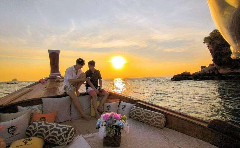 Krabi: Koh Hong Small Group Tour by Luxury Longtail Boat - Key things you’ll notice on this Koh Hong small-group boat tour