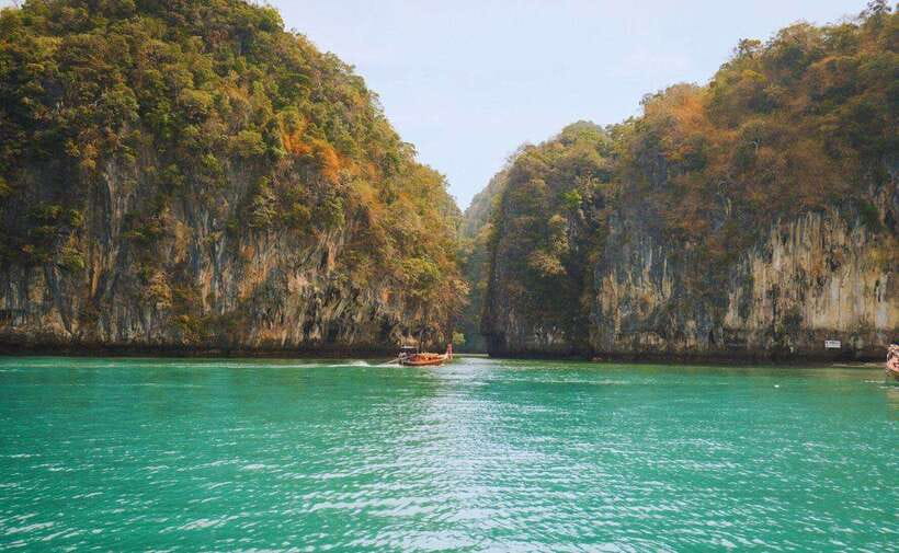 Krabi: Koh Hong Small Group Tour by Luxury Longtail Boat - Snorkeling near Koh Hong: gear included, but conditions can change fast