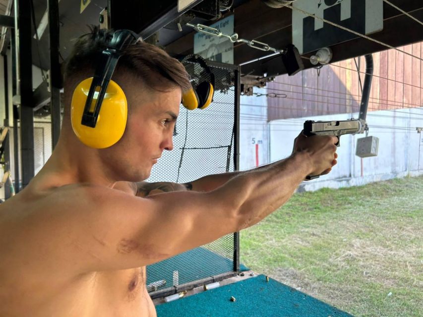 Krabi shooting range (9mm GLOCK17 10 bullet) - Competition energy with friends: what to expect from the extreme sport vibe