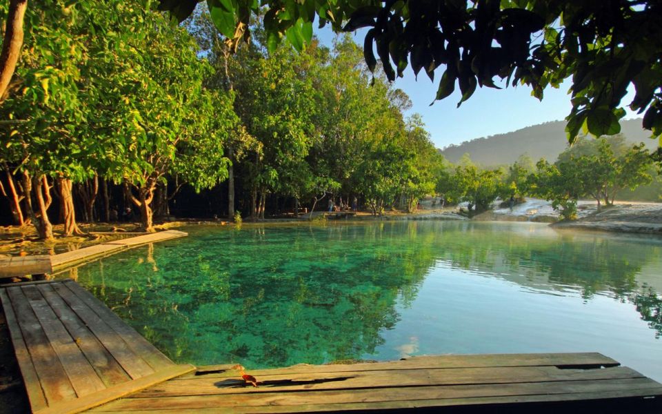 Krabi: Tiger Cave, Hot Springs and Emerald Pool Jungle Tour - Who this tour suits best (and who should skip it)