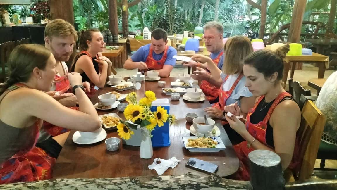 Krabi: Traditional Thai Cooking Class with Local Chef - Eating what you cooked: portions, freshness, and no-alcohol policy