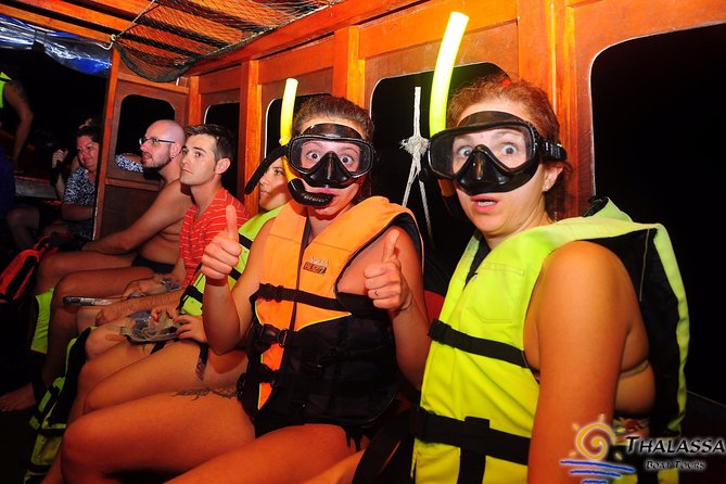 Railay and 4-Island Sunset Speedboat Cruise with Night Snorkel - The sunset cruise moment and the chicken-shaped limestone island