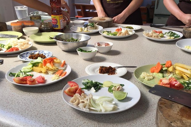 Small-Group Smart Thai Cooking Class in Krabi - Pickup Timing and the 4-Hour Reality in Krabi