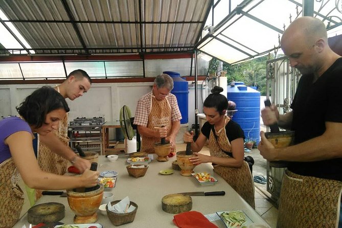 Small-Group Smart Thai Cooking Class in Krabi - Choose Your Menu: Regular, Special Class A, or Special Class B