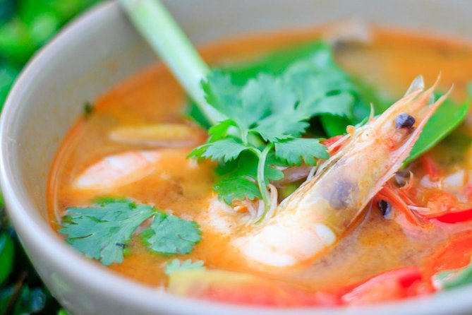 Ya Thai Cookery School Class in Krabi - The class flow: prep, cook, then eat together (and yes, you’ll be very full)